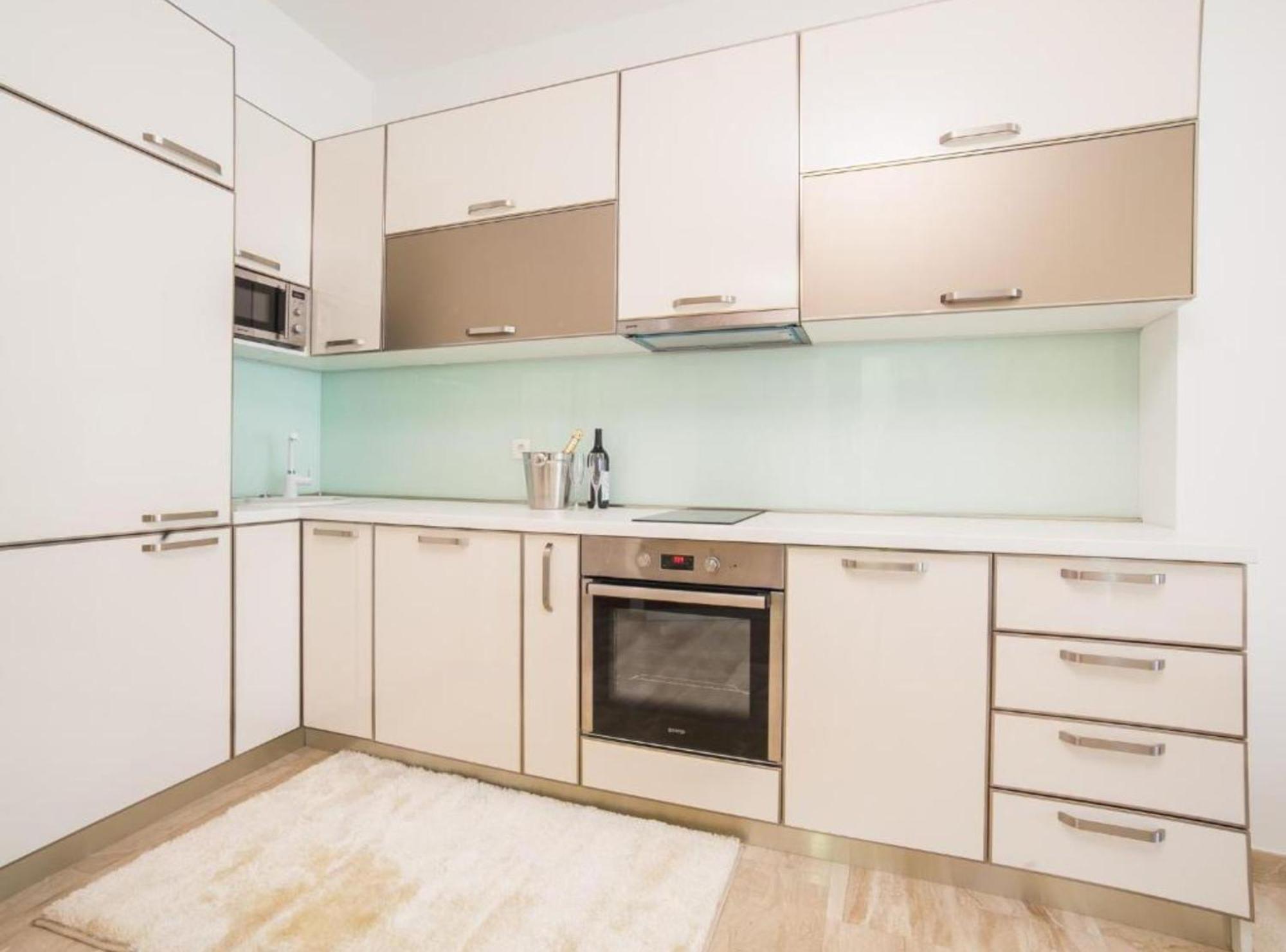 Exclusive Steps From The Apartment Budva